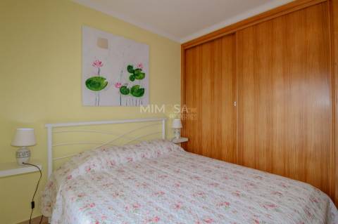 Moradia com Piscina e Vista Mar, a 2 Minutos da Praia da Amoreira