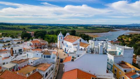 Moradia 3 Quartos no Centro de Alvor, Algarve