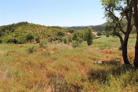 Terreno Misto  com Ruína para Reconstrução em Monchique