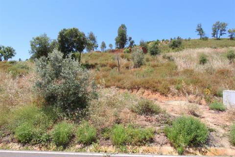Terreno Misto  com Ruína para Reconstrução em Monchique
