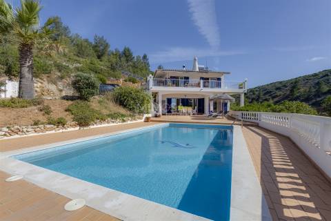 Moradia T3 com Vista Mar em Salema