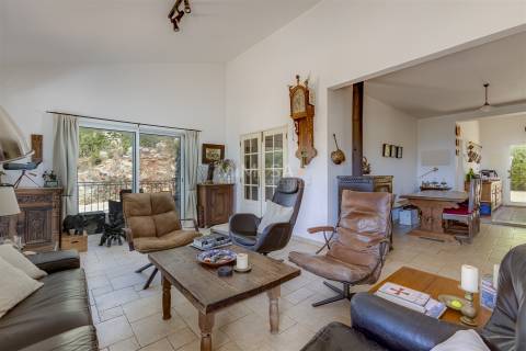 Moradia T3 com Vista Mar em Salema