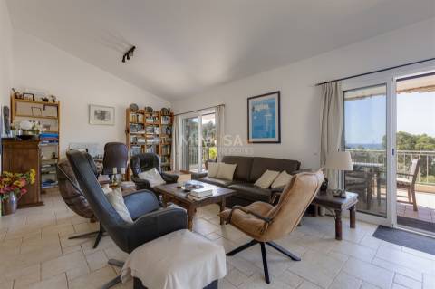 Moradia T3 com Vista Mar em Salema