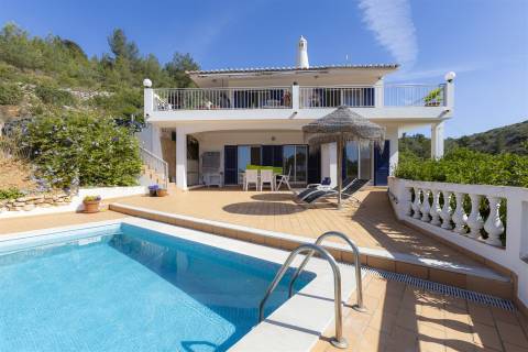 Moradia T3 com Vista Mar em Salema