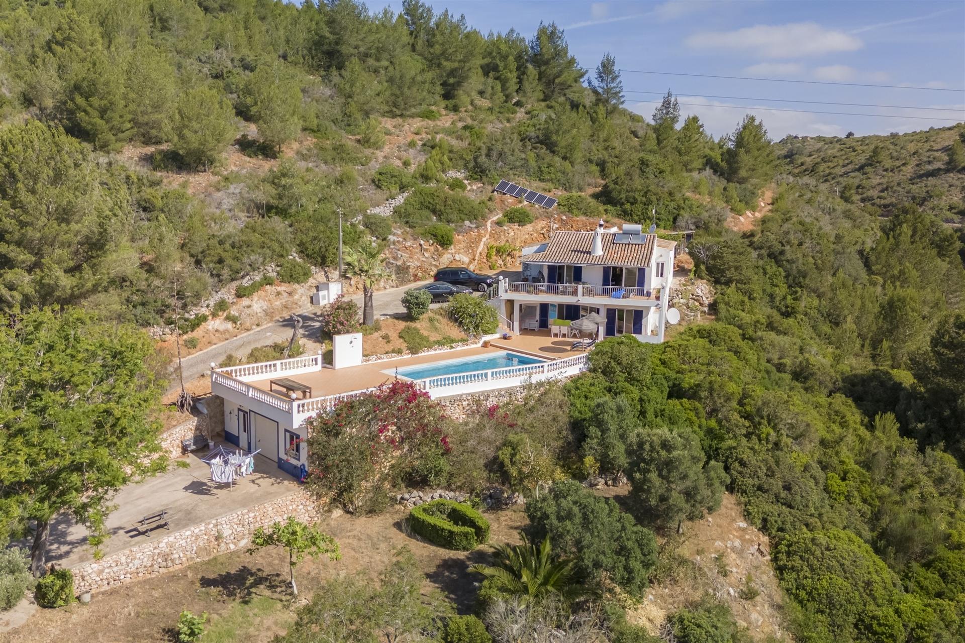 Moradia T3+1 com Vista panorâmica sobre o mar - Salema