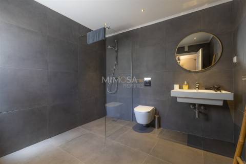 Moradia T5+2 com Vista Mar na Meia Praia, Lagos