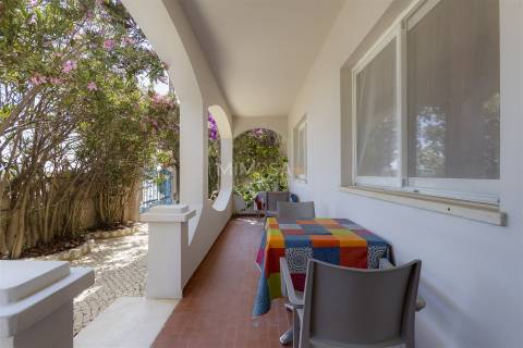 Moradia T5+2 com Vista Mar na Meia Praia, Lagos