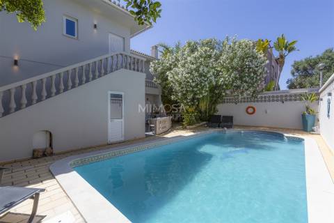 Moradia T5+2 com Vista Mar na Meia Praia, Lagos