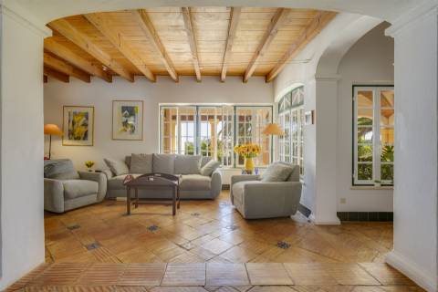 Moradia T5 de Charme com Piscina e Spa – Alcalar, Portimão