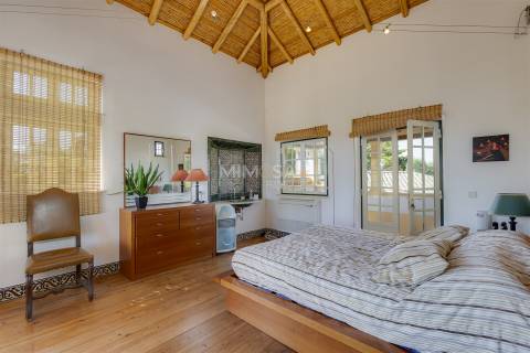 Moradia T5 de Charme com Piscina e Spa – Alcalar, Portimão