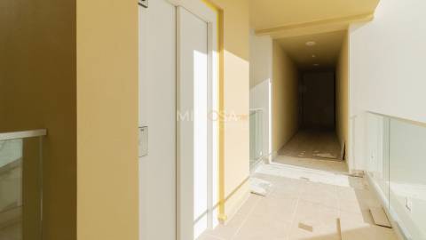 Novo Apartamento T1 com Vista para o Mar em Alvor