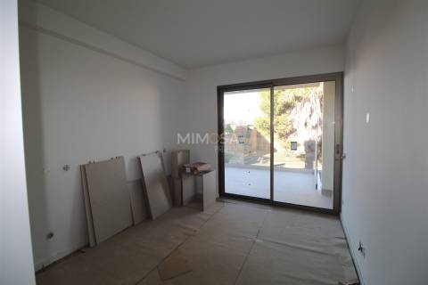 Novo Apartamento T2 com Vista para o Mar em Alvor