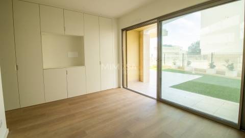 Novo Apartamento T2 com Vista para o Mar em Alvor