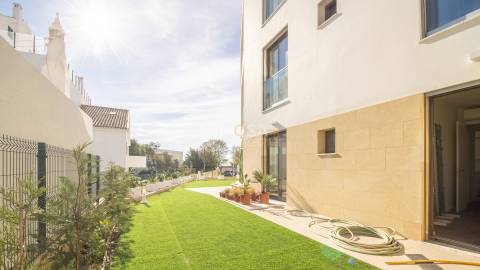 Novo Apartamento T2 com Vista para o Mar em Alvor