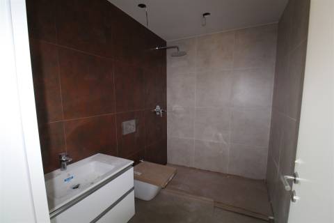 Novo Apartamento T3 com Vista para o Mar em Alvor