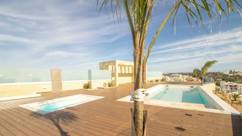 Novo Apartamento T3 com Vista para o Mar em Alvor