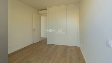 Novo Apartamento T3 com Vista para o Mar em Alvor