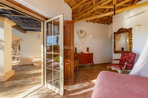 Magnífica Villa Senhorial com Vista Mar e Jardins Paisagísticos