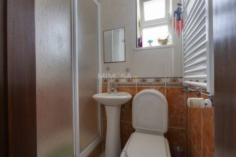 Moradia em Lagos com Piscina Aquecida e Excelente Exposição Solar