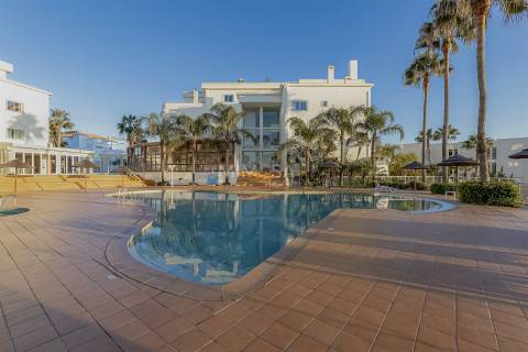 Apartamento T3 a 500 metros da Praia de Porto Mós, Lagos