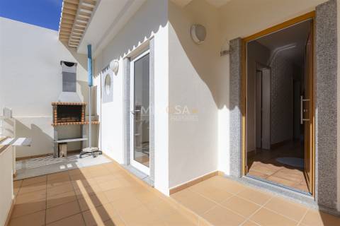 Apartamento T3 a 500 metros da Praia de Porto Mós, Lagos