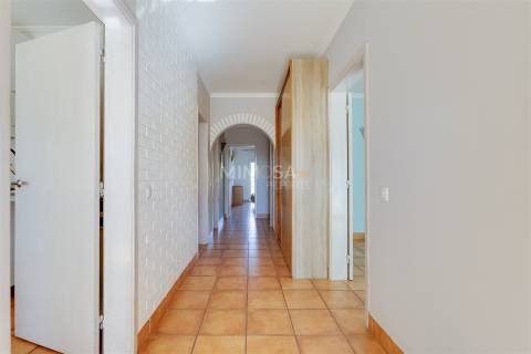 Apartamento T3 a 500 metros da Praia de Porto Mós, Lagos