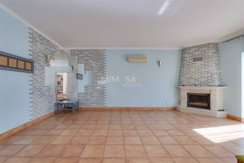 Apartamento T3 a 500 metros da Praia de Porto Mós, Lagos