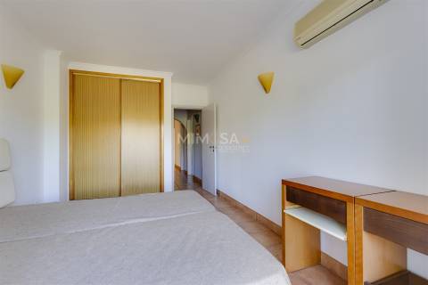 Apartamento T3 a 500 metros da Praia de Porto Mós, Lagos