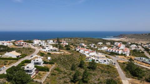 Terreno Urbano no Espartal e a poucos minutos da Praia