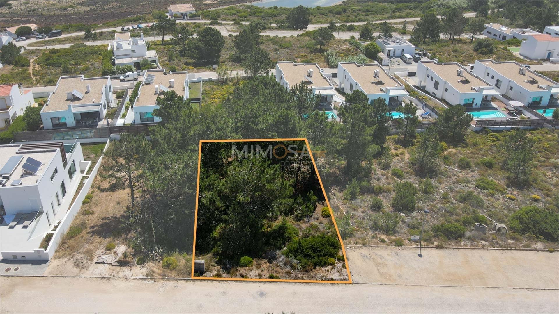 Terreno com Projeto Aprovado e Vista Mar no Espartal, Aljezur