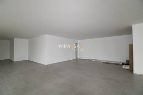 Espaço Comercial Versátil junto à Marina de Lagos