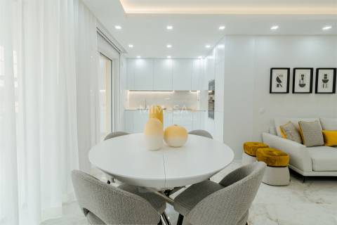 Apartamento T2 com piscina em fase de construção, em Lagos