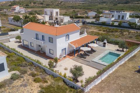 Espaçosa Moradia T5 na Carrapateira, Costa Vicentina