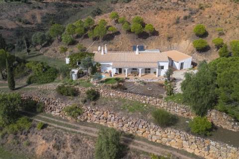 Propriedade única no Vale de Odelouca-Dobra: paz e privacidade total