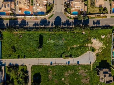 Lotes urbanos junto à Ponta da Piedade e Praia do Porto de Mós