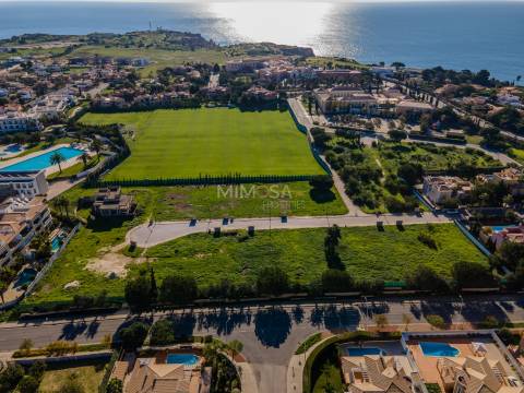 Lotes urbanos junto à Ponta da Piedade e Praia do Porto de Mós