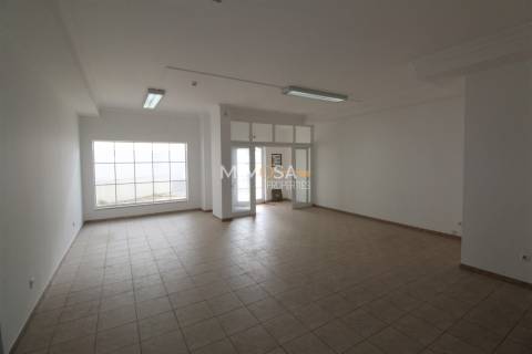 Loja  Venda em Lagos (São Sebastião e Santa Maria),Lagos