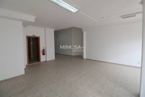 Loja  Venda em Lagos (São Sebastião e Santa Maria),Lagos