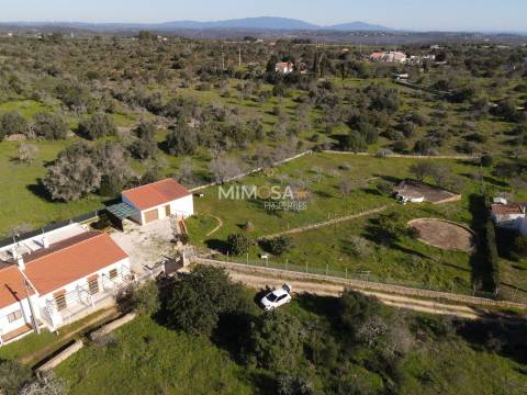 Casa de Campo T3 com Terreno de 4570 m² em Lagos