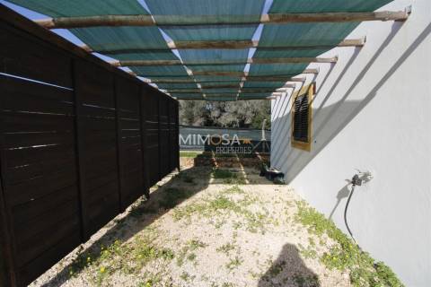 Casa de Campo T3 com Terreno de 4570 m² em Lagos