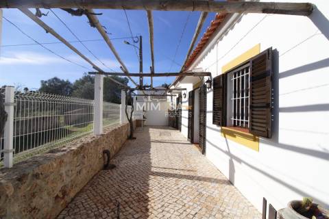 Casa de Campo T3 com Terreno de 4570 m² em Lagos