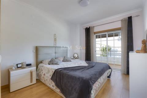 Moradia T3+2 com Piscina e Sótão Amplo a 5 Minutos de Lagos