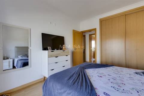 Moradia T3+2 com Piscina e Sótão Amplo a 5 Minutos de Lagos