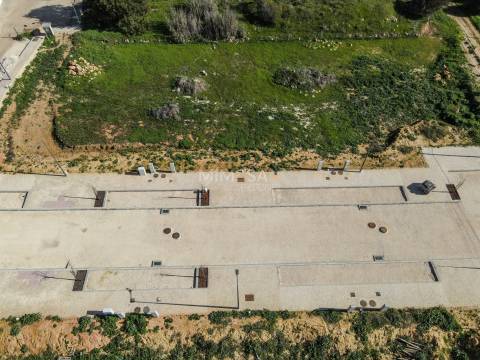 Moradia de luxo com 4 quartos com garagem em Almadena