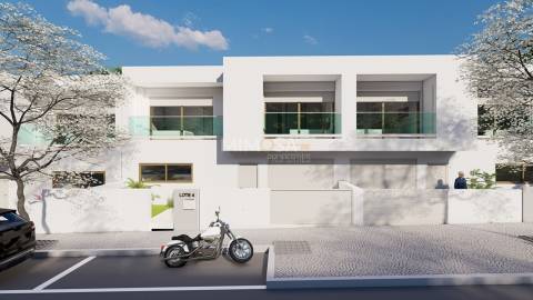 Moradia de luxo com 4 quartos com garagem em Almadena