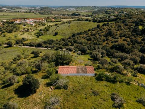 Quinta com 6 hectares e Vista Panorâmica – Lagos, Algarve