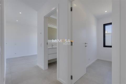 Moradia T4 Venda em Mexilhoeira Grande,Portimão