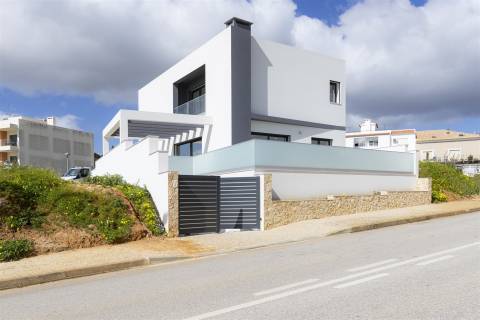 Moradia T4 Venda em Mexilhoeira Grande,Portimão