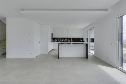 Moradia T4 Venda em Mexilhoeira Grande,Portimão