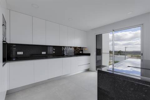 Moradia T4 Venda em Mexilhoeira Grande,Portimão